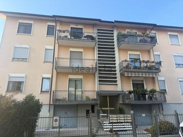 Appartamento in vendita di 85 m² in Via Giorgio Corbetta