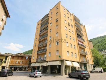 Appartamento in vendita di 85 m² in Via Giacomo Matteotti