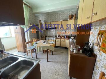 Appartamento in vendita di 85 m² in Via Giuseppe Toscano, 2