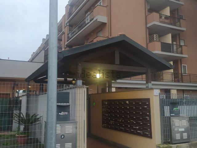Appartamento in vendita di 85 m² in Via Giuseppe Gagliani Caputo, 32