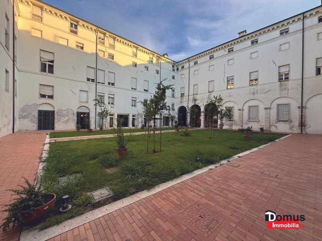 Appartamento in vendita di 85 m² in Via Giuseppe Garibaldi, 90