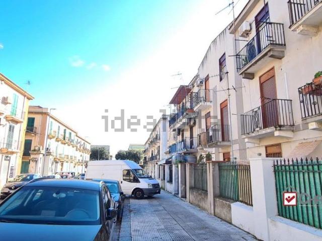Appartamento in vendita di 85 m² in Via Giuseppe La Farina