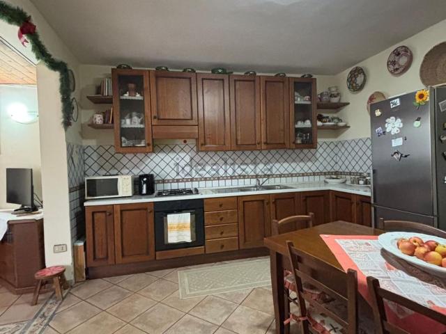Appartamento in vendita di 85 m² in Via Grotte