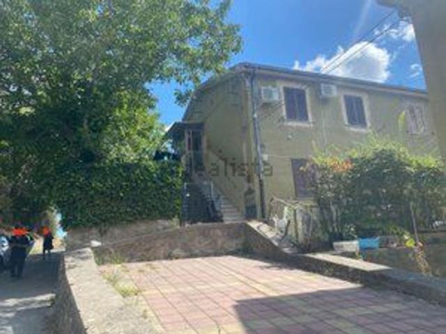 Appartamento in vendita di 85 m² in Via Ina Unrra Case, 28