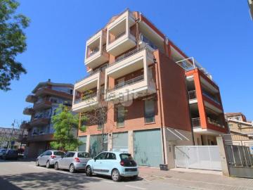 Appartamento in vendita di 85 m² in Via Italica, 112