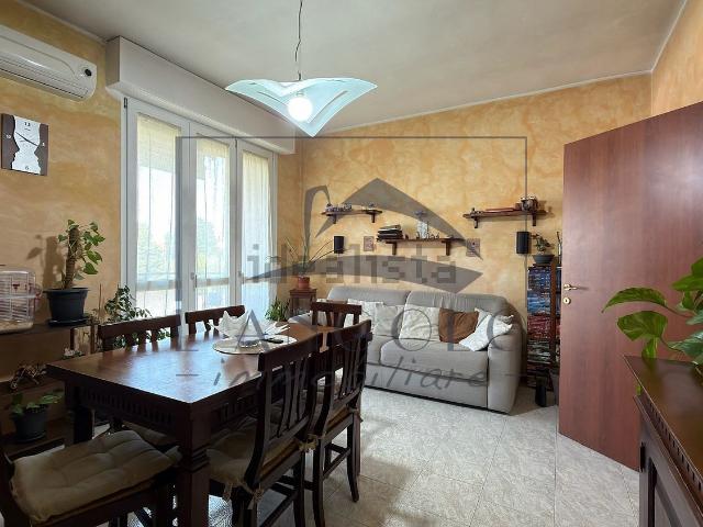 Appartamento in vendita di 85 m² in Via IV Novembre, 50