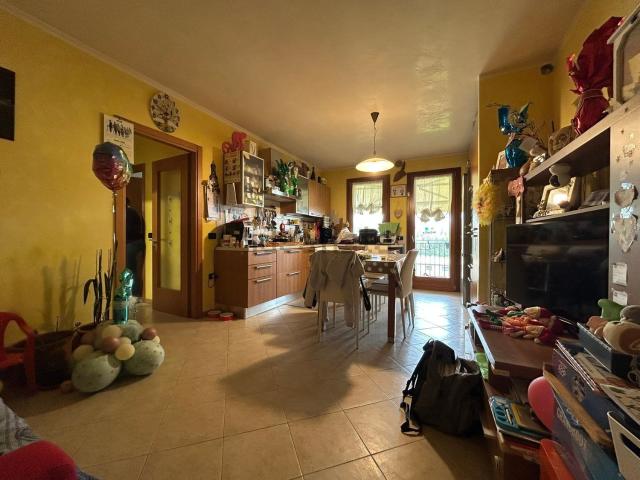 Appartamento in vendita di 85 m² in Via IV Novembre