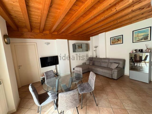 Appartamento in vendita di 85 m² in Via Lorenzo Gervasi