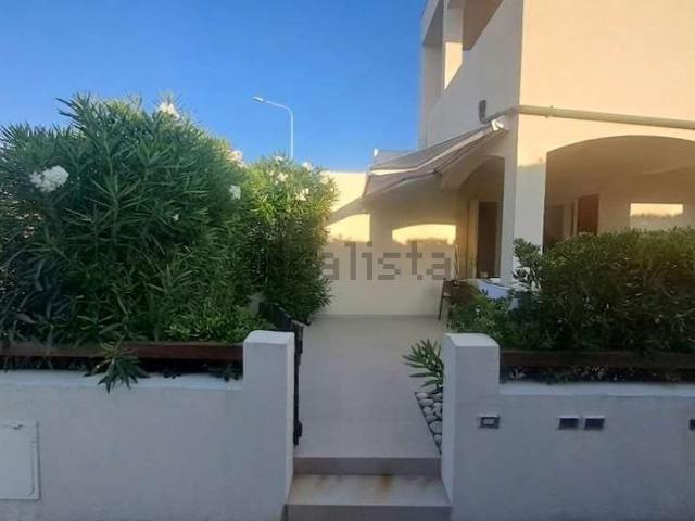 Appartamento in vendita di 85 m² in Via Lungomare, 61