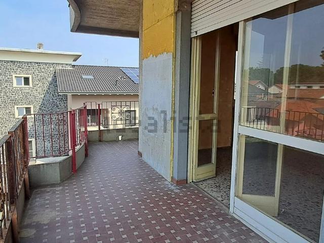 Appartamento in vendita di 85 m² in Via Luigi Cadorna