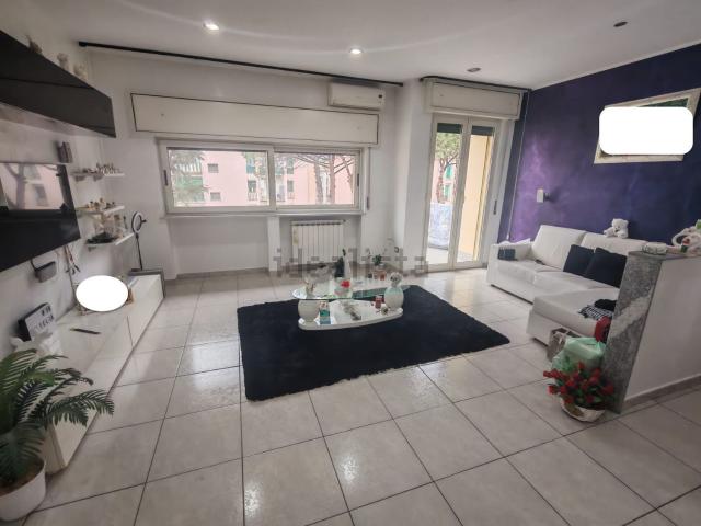 Appartamento in vendita di 85 m² in Via Massimo D&apos Azeglio