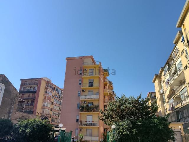 Appartamento in vendita di 85 m² in Via Messina Marine, 405