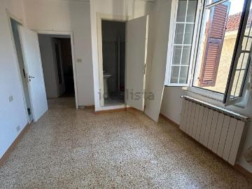 Appartamento in vendita di 85 m² in Via montebello di cima