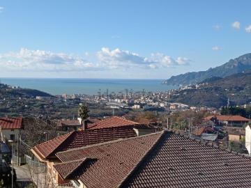 Appartamento in vendita di 85 m² in Via MONTESTELLA, 7
