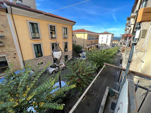 Appartamento in vendita di 85 m² in Via Monti, 5
