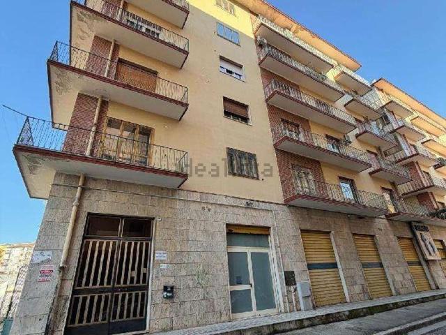 Appartamento in vendita di 85 m² in Via Munazio Planco