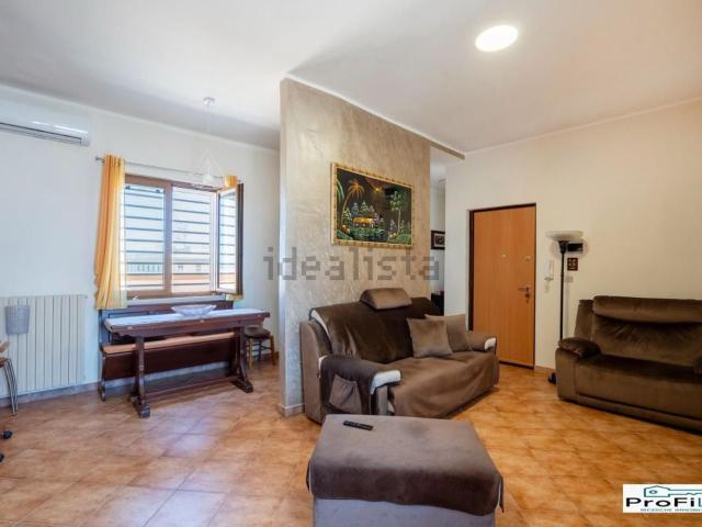 Appartamento in vendita di 85 m² in Via Napoli, 166