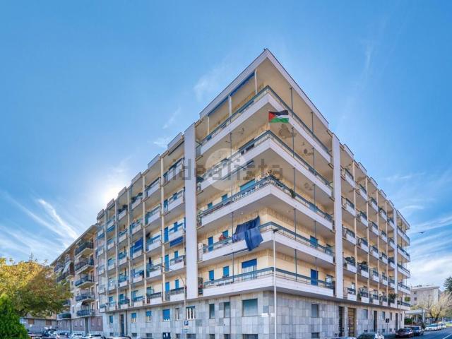 Appartamento in vendita di 85 m² in Via Nizza, 8