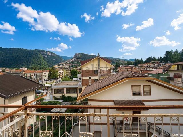 Appartamento in vendita di 85 m² in Via Orchidee
