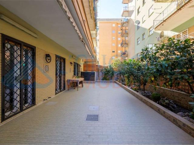Appartamento in vendita di 85 m² in Via Palo Laziale, 53