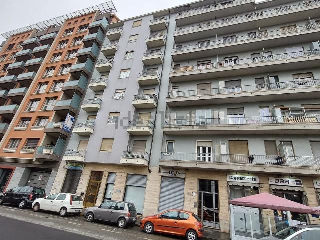 Appartamento in vendita di 85 m² in Via Pietro Cossa, 109
