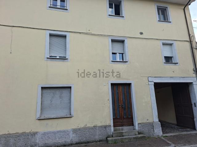 Appartamento in vendita di 85 m² in Via Piemonte, 11