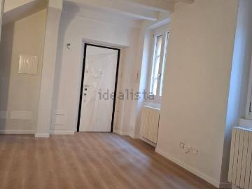 Appartamento in vendita di 85 m² in Via Pierino Colombo