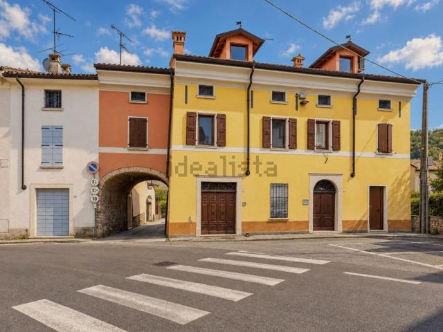 Appartamento in vendita di 85 m² in Via Porta Antica, 100