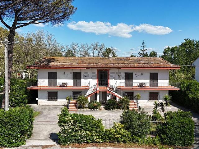 Appartamento in vendita di 85 m² in Via Prassitele