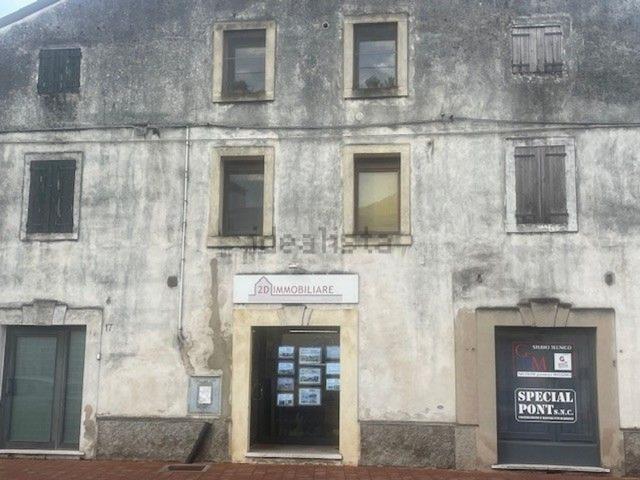 Appartamento in vendita di 90 m² in Via Roma
