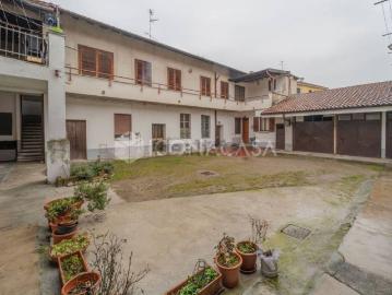 Appartamento in vendita di 85 m² in Via Roma, 23