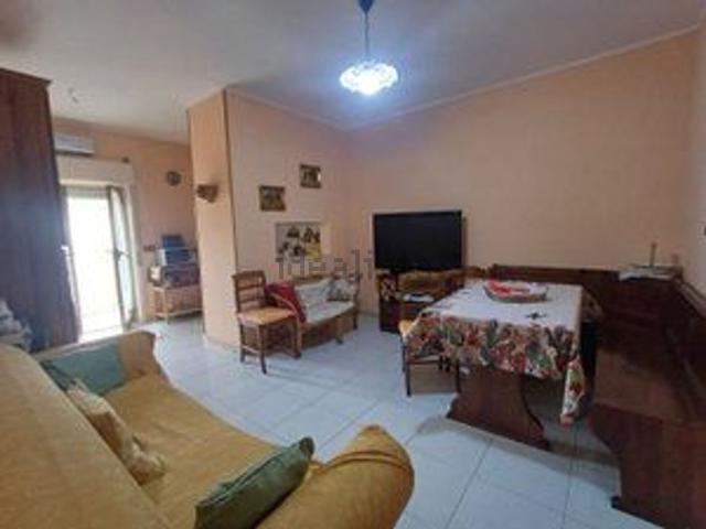 Appartamento in vendita di 85 m² in Via Scapola in Santo Stefano Medio, 10