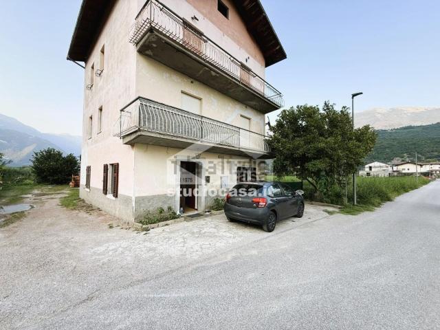 Appartamento in vendita di 85 m² in Via Scuole