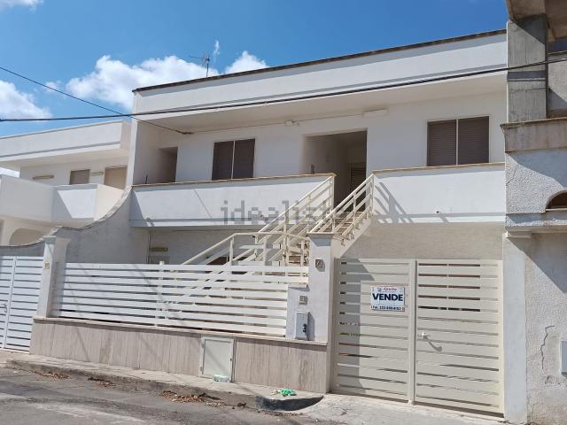 Appartamento in vendita di 85 m² in Via San Pietro In Lama, 7
