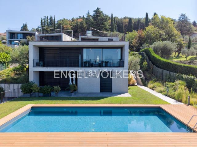 Appartamento in vendita di 85 m² in Via San Zeno