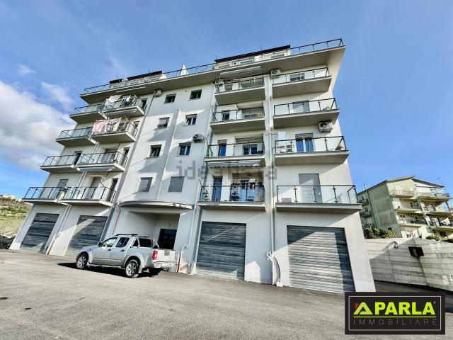 Appartamento in vendita di 85 m² in Via Senatore Sammartino