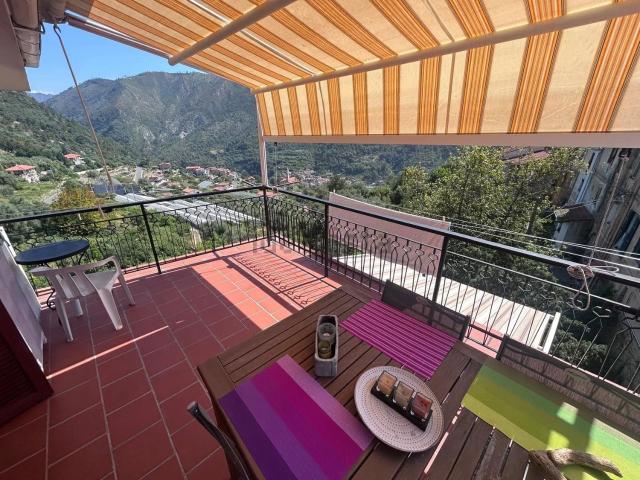 Appartamento in vendita di 85 m² in Via Serro Inferiore, 11