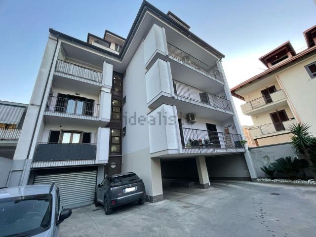 Appartamento in vendita di 85 m² in Via Spazzilli, 79