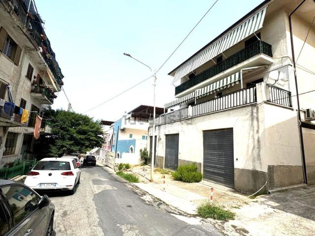 Appartamento in vendita di 85 m² in Via Stazione, 14