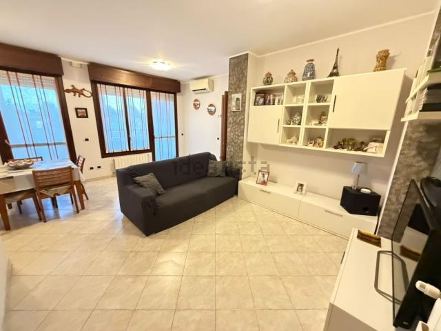Appartamento in vendita di 85 m² in Via Stella del Sud, 4