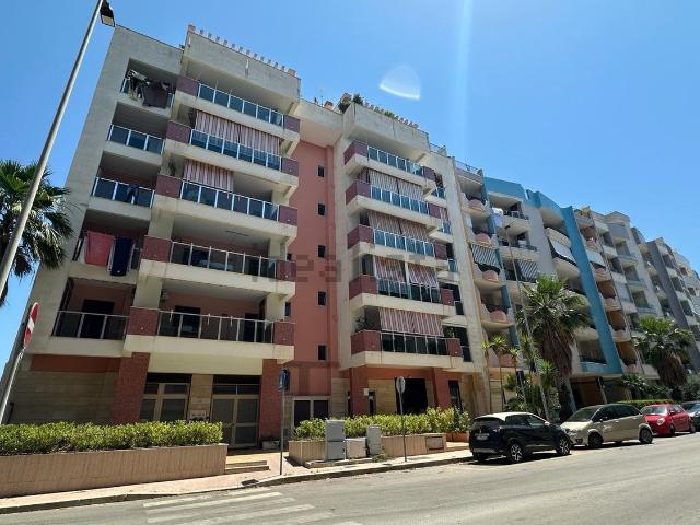 Appartamento in vendita di 85 m² in Viale Monsignore Bello, 18