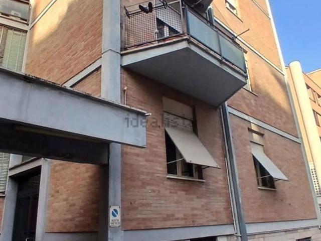 Appartamento in vendita di 85 m² in Viale Cesare Battisti