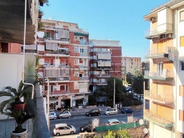 Appartamento in vendita di 85 m² in Viale Colli Aminei