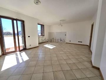 Appartamento in vendita di 85 m² in Viale dei Mille, 53034