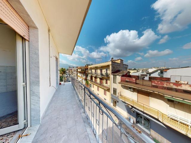 Appartamento in vendita di 85 m² in Viale Europa, 19