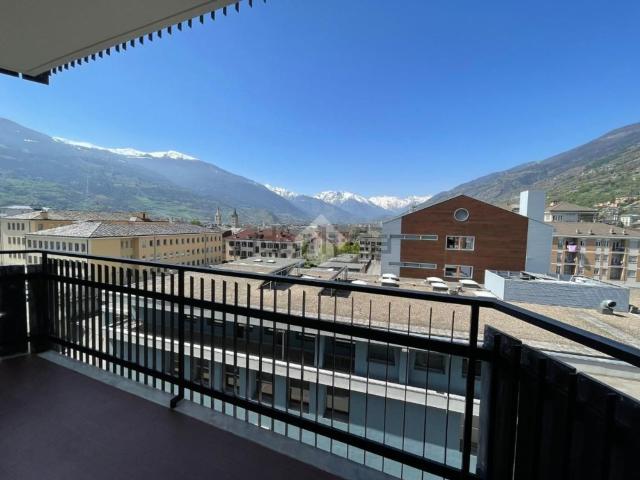 Appartamento in vendita di 85 m² in Viale F. Chabod, 8