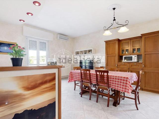Appartamento in vendita di 85 m² in Viale Porro, 29