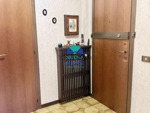 Appartamento in vendita di 85 m² in Via N. Sauro, 5