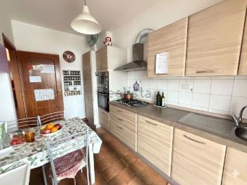 Appartamento in vendita di 85 m² in Strada Statale 1