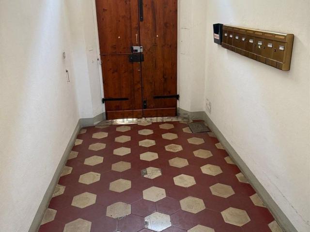 Appartamento in vendita di 85 m² in Via Biagio di Montluc